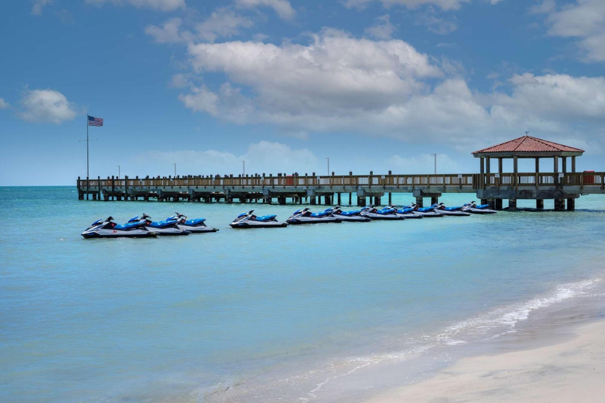 Отель Casa Marina Key West, Curio Collection By Hilton Экстерьер фото