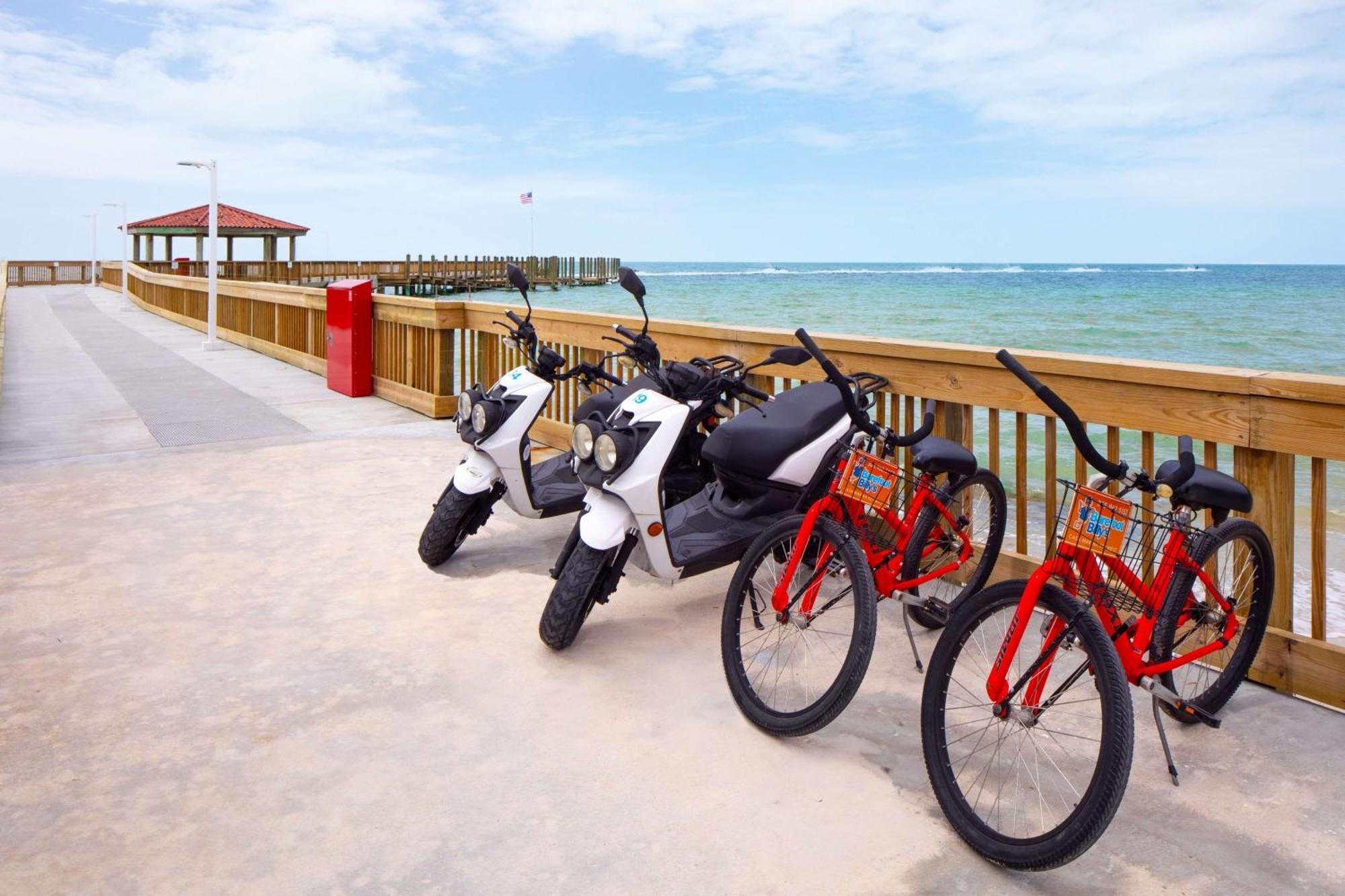 Отель Casa Marina Key West, Curio Collection By Hilton Экстерьер фото
